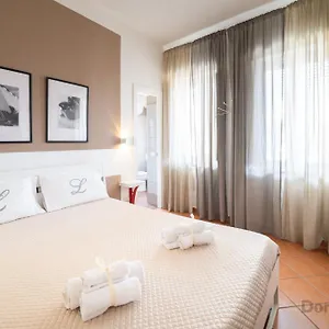 Laloren , Napoli Italia